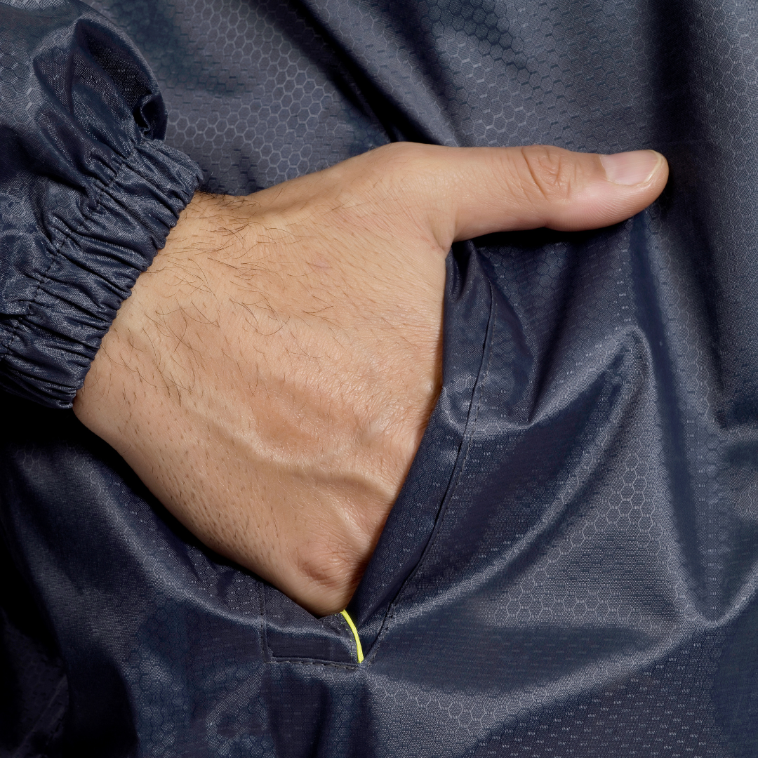 93M Reversible Skin Taping Rainsuit - Image 28